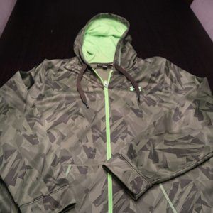 EUC Men's Under Armour Zip Up Sweater